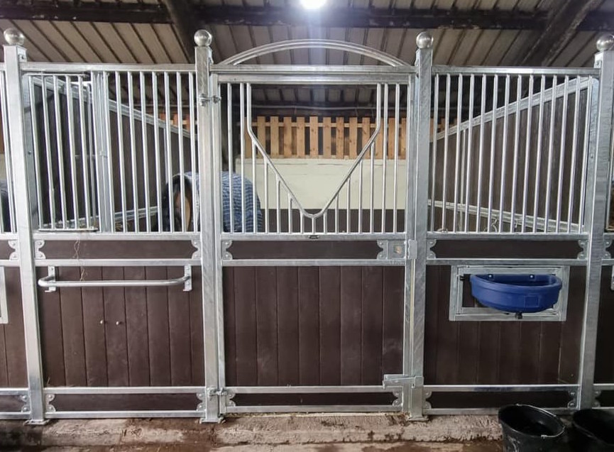 equestrian stables, barn stable manufacturers, arena construction, field shelters in Lancashire gallery image 17