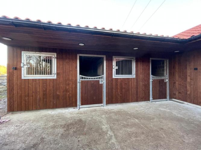 Flexible, Bespoke Stable Construction We are flexible when working with our clients to create the stables and buildings they want.
