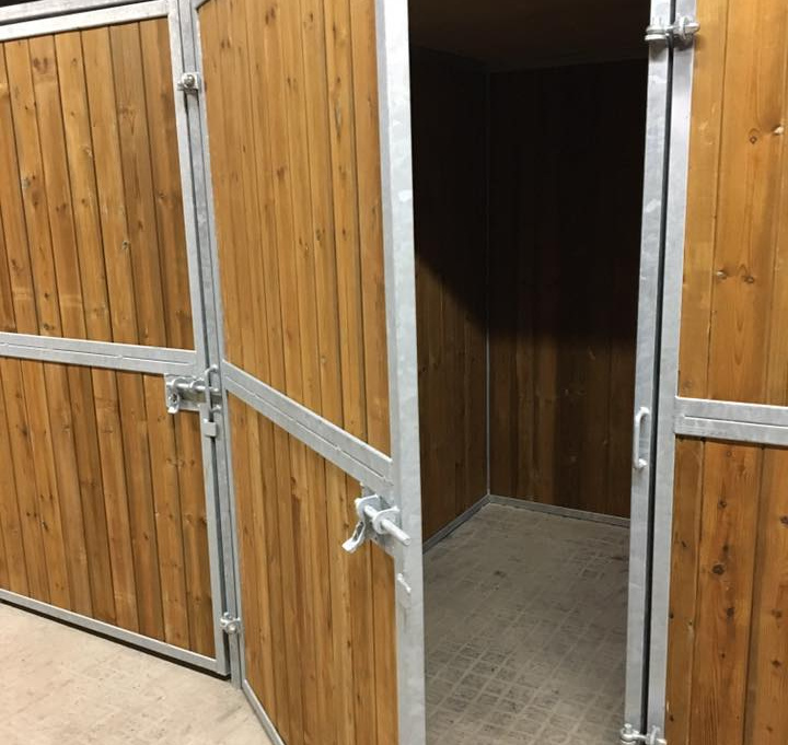 equine stable accessories, equestrian stables, field shelters, arenas, menages, buildings in Lancashire